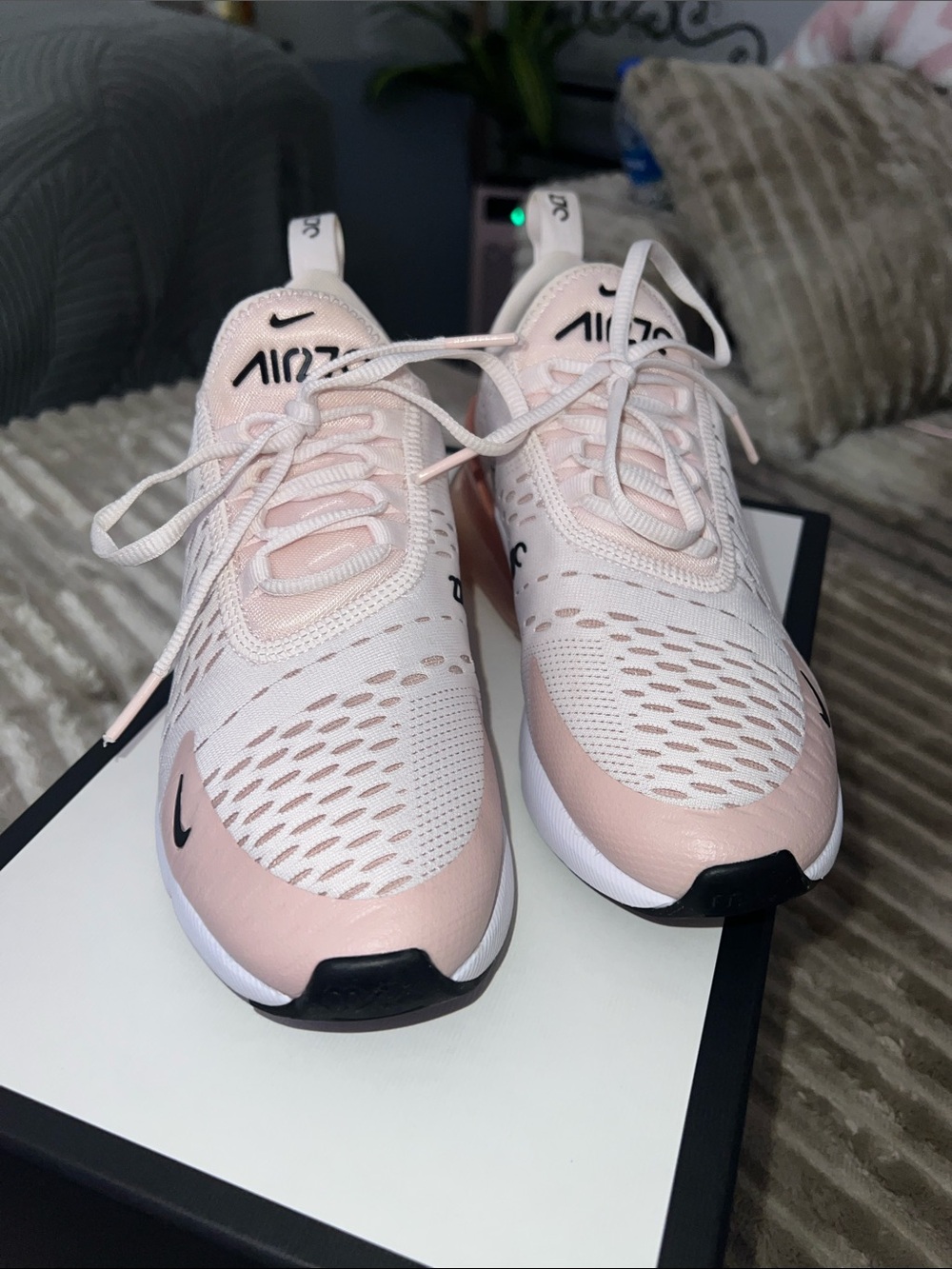 Nike air max sneakers. 6.5 - Picture 2 of 7